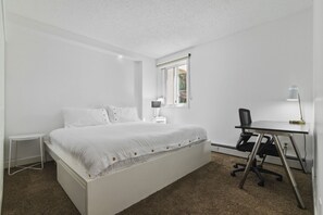 2 bedrooms, iron/ironing board, travel cot, free WiFi