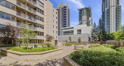 Lovely 2-Bedroom at Stampede | Free Parking