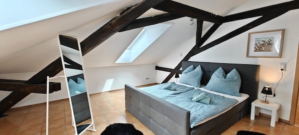 2 bedrooms, WiFi, bed sheets