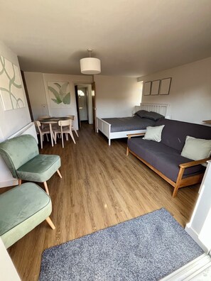 1 bedroom, iron/ironing board, bed sheets