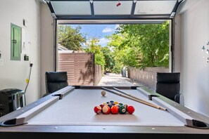 غرفة الألعاب