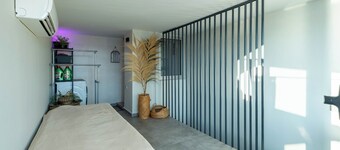 Exclusive Villa Azure with sea views & direct access to the water