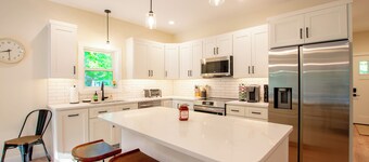 Close to Traverse & Crystal MTN, Winter Retreat!