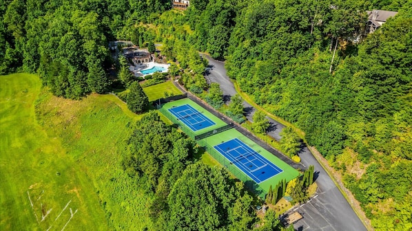 Sport court