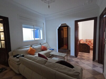 Spacious apartment near the sea