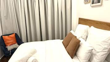 Työpöytä, kannettavalle tietokoneelle sopiva työtila