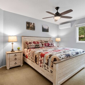 Cabane, plusieurs lits, patio, vue jardin (Luxe Pinewood Escape) | 3 chambres, Wi-Fi gratuit