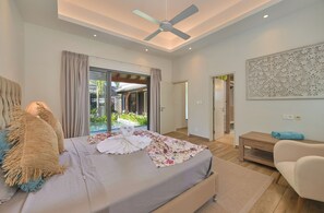 4 bedrooms, iron/ironing board, Internet, bed sheets - To complete (Cap Malheureux)