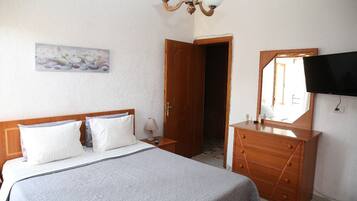 2 dormitorios, tabla de planchar con plancha, wifi y ropa de cama