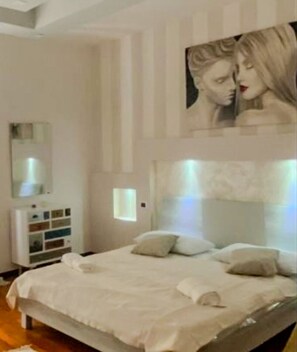 2 Schlafzimmer, Schreibtisch, WLAN, Bettwäsche