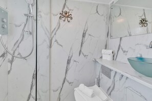 House | 1 bedroom - On the Water 7 Free Parking By My Getaways (Brighton)