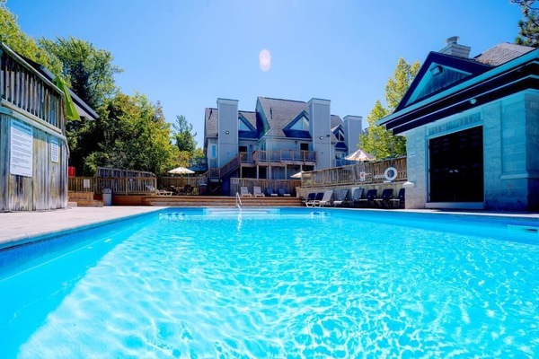 Seasonal outdoor pool