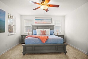 House, Multiple Beds, Patio, Garden View (Fin and Feather) | 3 bedrooms, individually decorated, individually furnished, bed sheets - Fin and Feather - Cozy for 8 (Port Aransas)