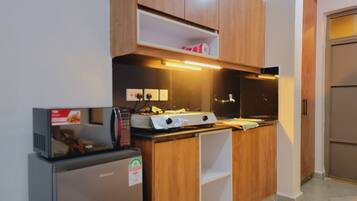 Microwave, stovetop