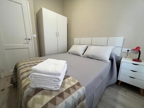 2 bedrooms, free WiFi, bed sheets
