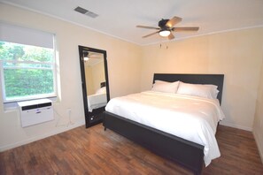 5 bedrooms, bed sheets