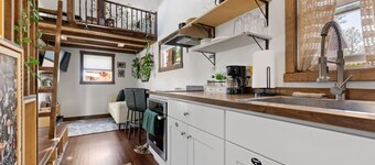 The Fern Hollow Retreat