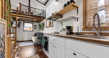 The Fern Hollow Retreat