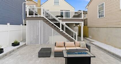 Stylish Seaside Home with Parking beach passes and 5-minute walk to the beach