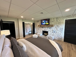 4 chambres, fer et planche à repasser, Wi-Fi gratuit, draps fournis