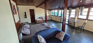 Superior Quadruple Room, Lanai, Sea View - Pousada Casa Del Mare (Sao Pedro da Aldeia)