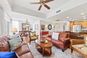 TV - Gorgeous Cottage Style Condo Close To Disney (Reunion)