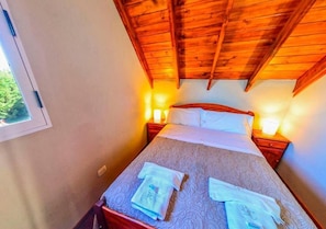 WiFi, bed sheets