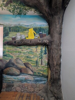 Interior - The Tree House (Enoch)