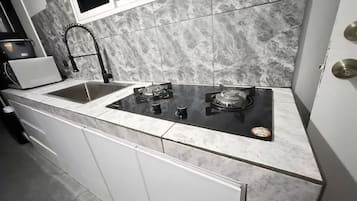 Microwave, stovetop