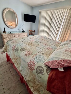 2 bedrooms, iron/ironing board, travel crib, free WiFi