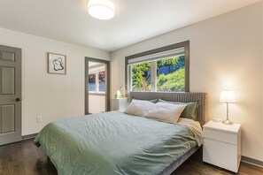 2 habitaciones, escritorio, wifi gratis y ropa de cama 