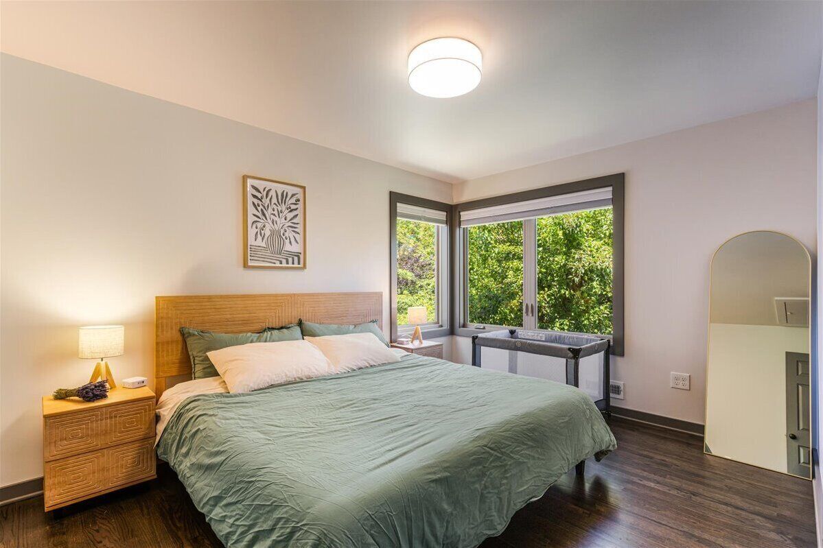 2 bedrooms, desk, free WiFi, bed sheets