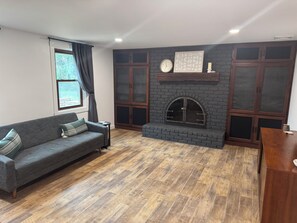 Smart TV, ping pong, books