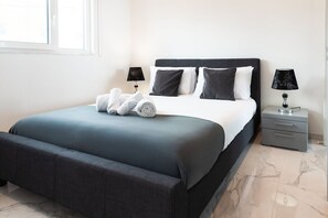 2 chambres, fer et planche à repasser, accès au Wi-Fi (inclus)