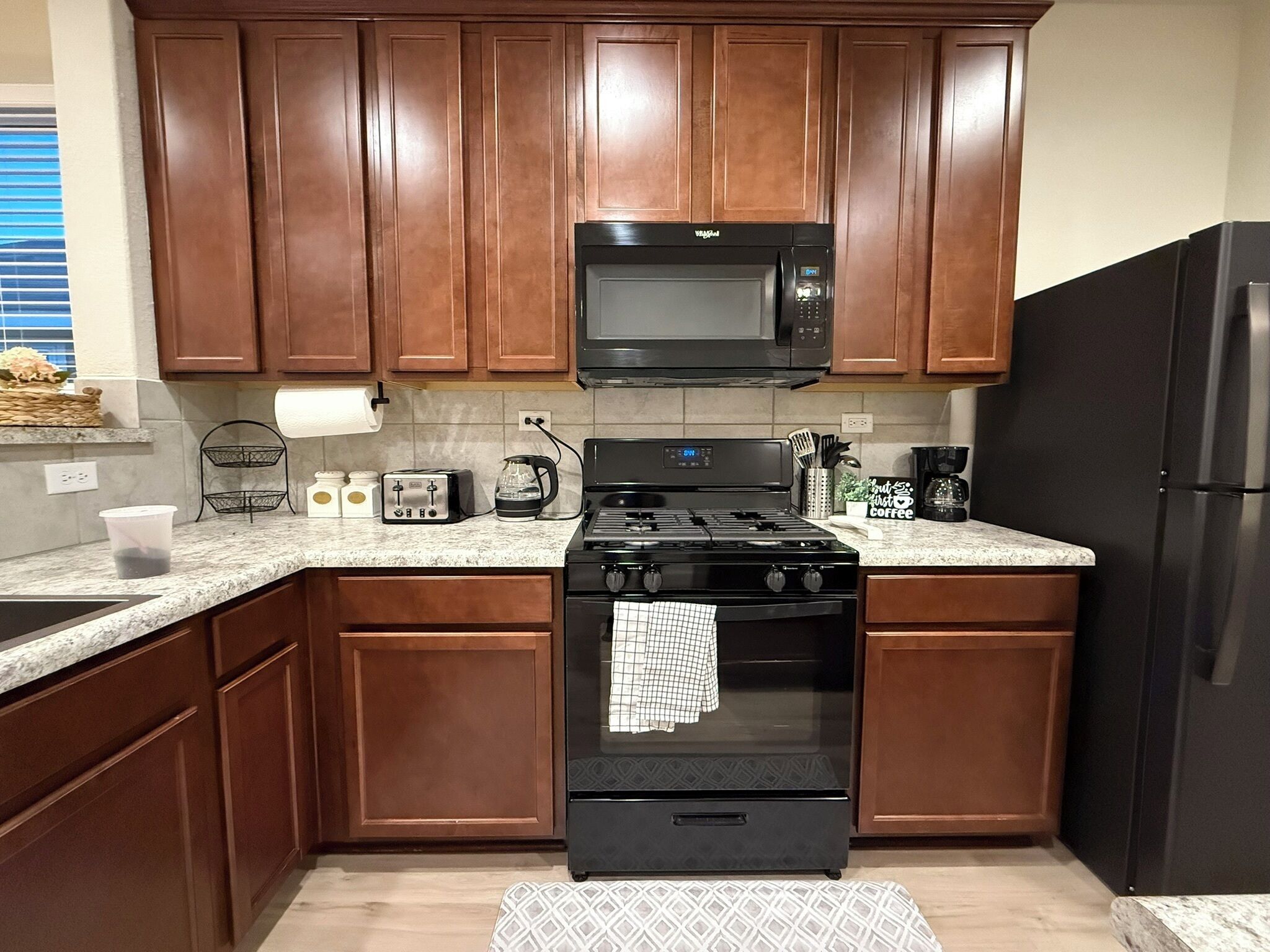 Mikrowelle, Geschirrspüler