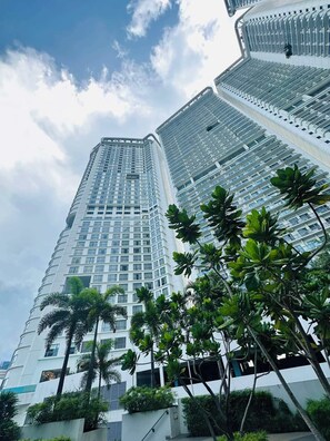 Exterior - Novotel Manila at Aqua by Prince (Mandaluyong City)