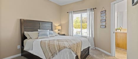 Iron/ironing board, travel cot, free WiFi, bed sheets