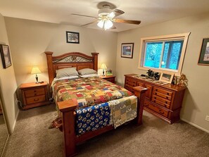 3 chambres, fer et planche à repasser, lit parapluie, Wi-Fi gratuit