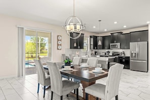 Maison, plusieurs lits, piscine privée, vue piscine (Resort Vibes At Championsgate) | Intérieur