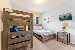 4 bedrooms, individually decorated, individually furnished, bed sheets