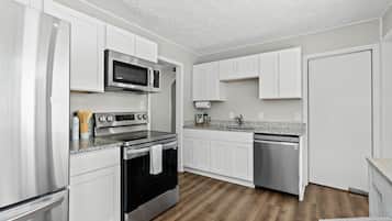 Microwave, oven, stovetop, dishwasher