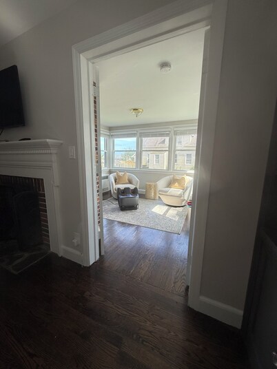 Charming 2-bedroom house with WiFi, AC in delightful Milford