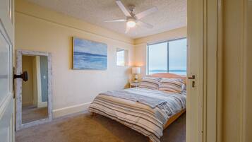 Schreibtisch, kostenloses WLAN, Bettwäsche