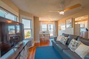 Smart TV, books, computer monitors