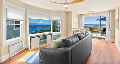 Bo's Old Tacoma Victorian Main Floor Duplex Unit