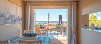 Bo's Old Tacoma Victorian Main Floor Duplex Unit