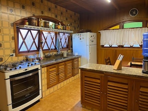 Micro-ondas, fogão, cooktop