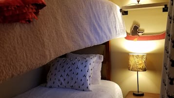 1 slaapkamer, een kluis op de kamer, gratis wifi, beddengoed