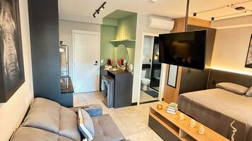 Ferros/tábuas de passar roupa, Wi-Fi, roupa de cama