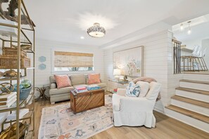 智能电视、壁炉